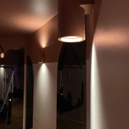 Strasbourg, Ibiza, Balneo & Sauna 아파트 스트라스부르