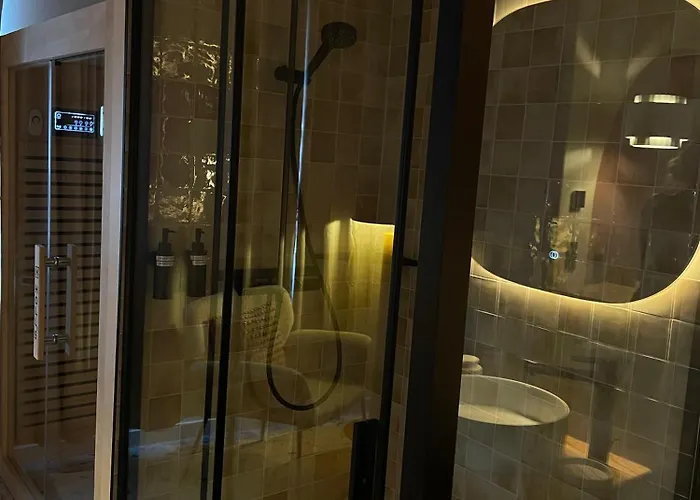 Strasbourg, Sauna, Spa, Ibiza, Evasion Romantique Et Sensuelle Daire *