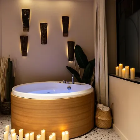 Strasbourg, Ibiza, Balneo & Sauna Apartman
