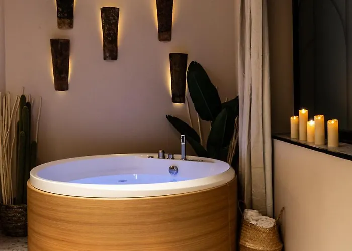 Strasbourg, Sauna, Spa, Ibiza, Evasion Romantique Et Sensuelle Appartement